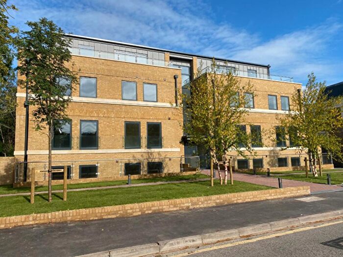 2 Bedroom Apartment To Rent In Darnley Road, Gravesend, Kent, DA11