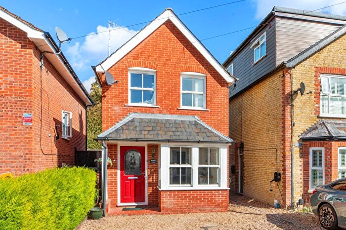 2 Bedroom Detached House For Sale In Recreation Road, Bourne End, SL8
