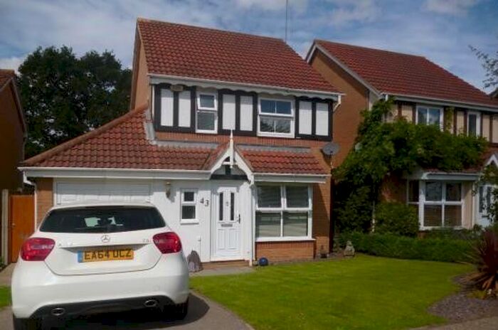 3 Bedroom Detached House To Rent In Pendle Avenue, Kettering, NN16
