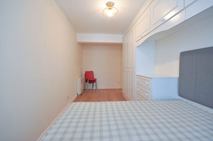 3 Bedroom Flat To Rent In Dickinson Street, Manchester, M1