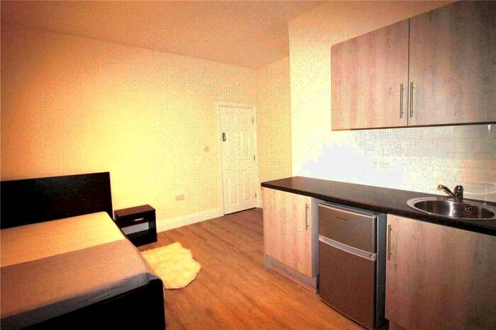1 Bedroom Studio To Rent In Beaconsfield Road, Southall, UB1