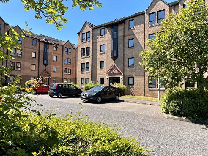2 Bedroom Flat To Rent In Parkside Terrace, Edinburgh, EH16
