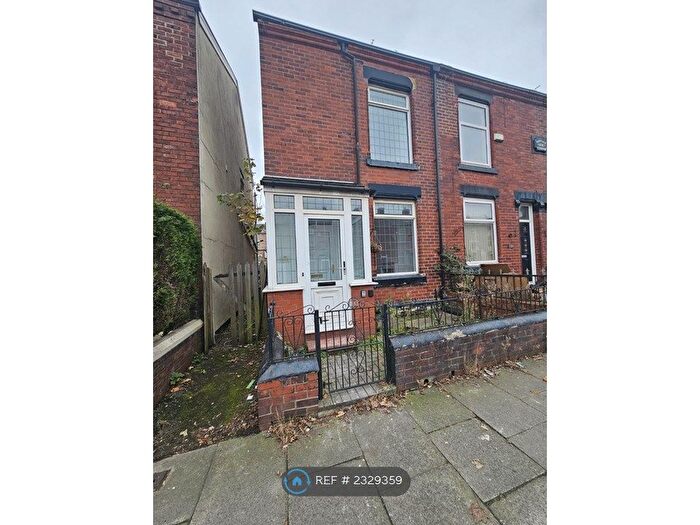 2 Bedroom End Of Terrace House To Rent In Cheetham Hill Road, Dukinfield, SK16