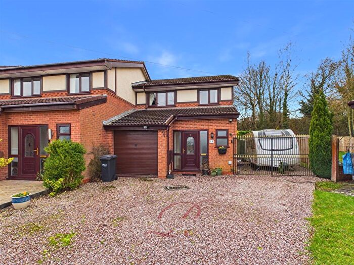 3 Bedroom Semi Detached House For Sale In Burntwood Road, Buckley, CH7