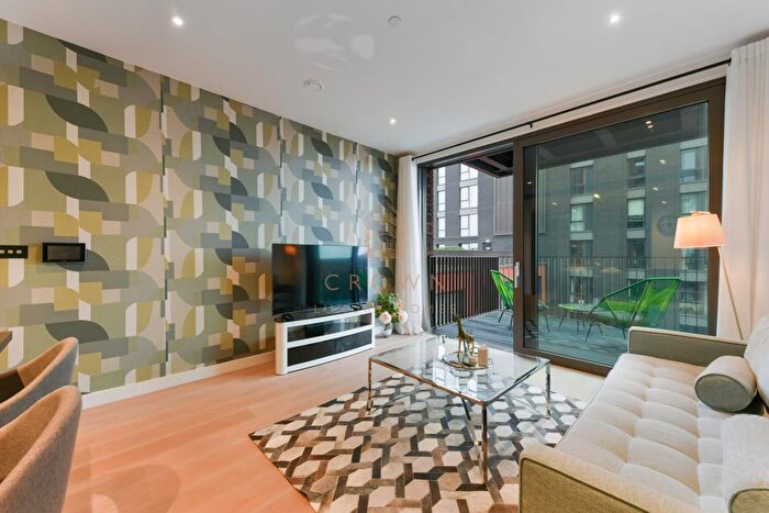 2 Bedroom Apartment For Sale In Legacy Building, Embassy Gardens, SW11