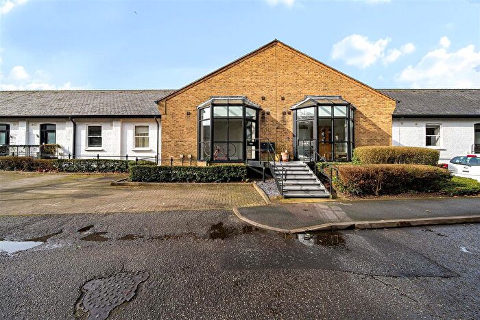2 Bedroom Flat For Sale In The Long Room Apartments, Summerhouse Lane, Harefield, Uxbridge, UB9