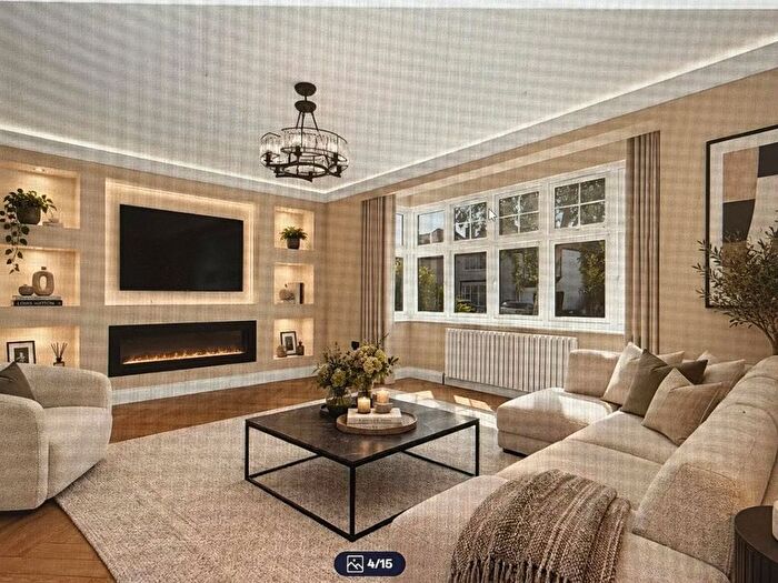 8 Bedroom Property To Rent In Beech Walk, London, NW7