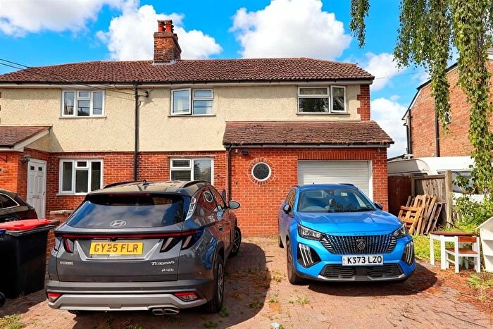 4 Bedroom Semi-Detached House For Sale In Coggeshall Road, Bradwell, Braintree, CM77