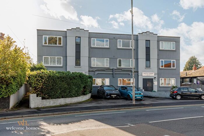 2 Bedroom Flat For Sale In Castle Lane East, Castle Court, BH7