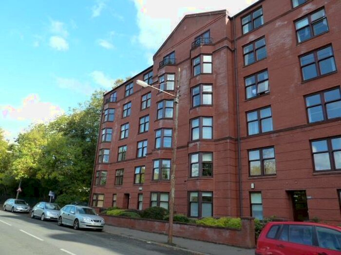 2 Bedroom Flat To Rent In Garrioch Road, G20
