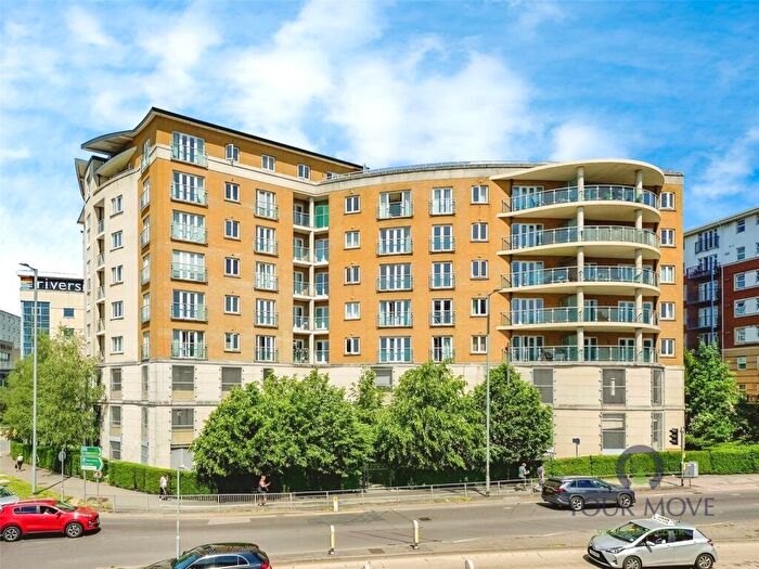 2 Bedroom Flat To Rent In Selden Hill, Hemel Hempstead, Hertfordshire, HP2