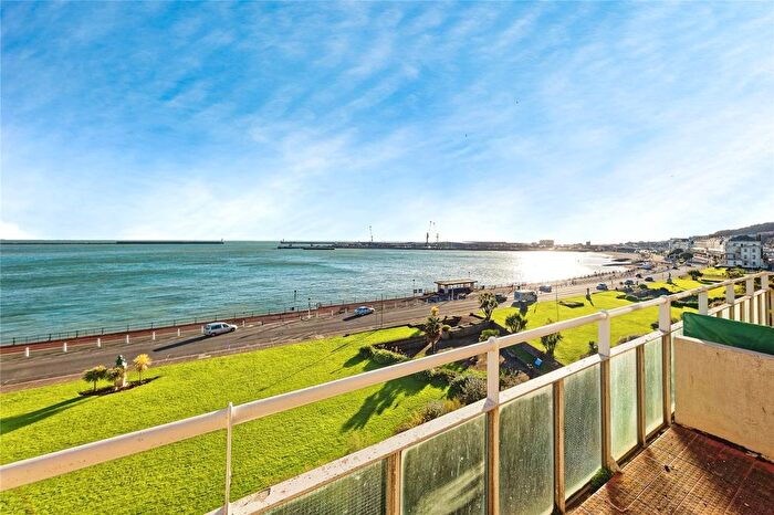 2 Bedroom Flat For Sale In The Gateway, Dover, Kent, CT16