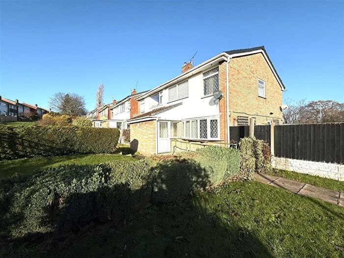 3 Bedroom Semi Detached House For Sale In Cocketts Nook, Rugeley, WS15