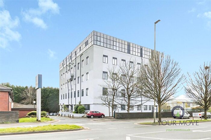 1 Bedroom Flat To Rent In Oak Court, Dudley Road, Brierley Hill, West Midlands, DY5