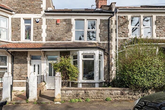 6 Bedroom Terraced House For Sale In Stanbury Avenue, Bristol, BS16