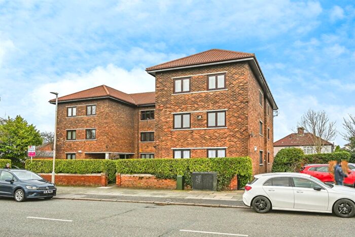 2 Bedroom Flat For Sale In Lance Lane, Liverpool, L15