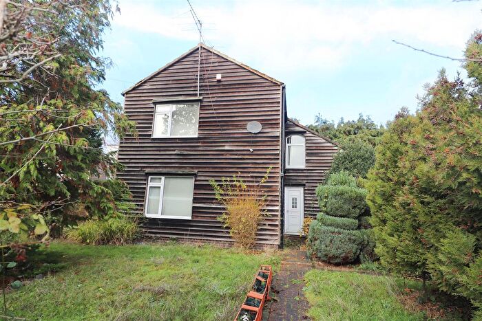 3 Bedroom Detached House For Sale In Whiteheath Avenue, Ruislip, HA4