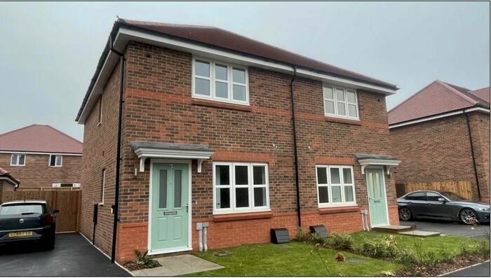 2 Bedroom Semi-Detached House To Rent In Farnham, Surrey, GU10