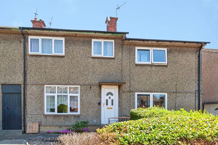 3 Bedroom Terraced House For Sale In St. Austell Road, Leicester, LE5