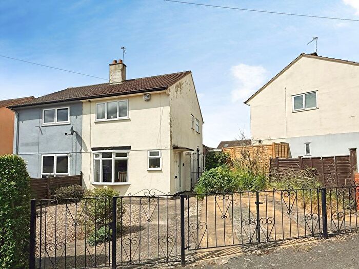 2 Bedroom Semi Detached House For Sale In Wreford Crescent, Leicester, LE5