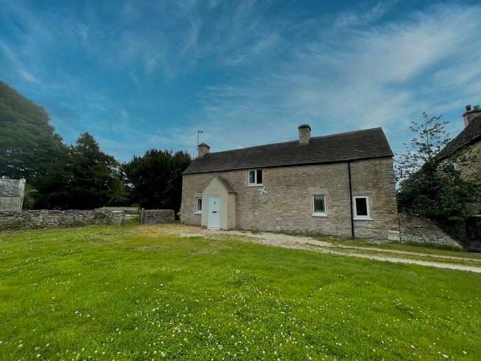 2 Bedroom Cottage For Sale In Shorncote, Cirencester, GL7