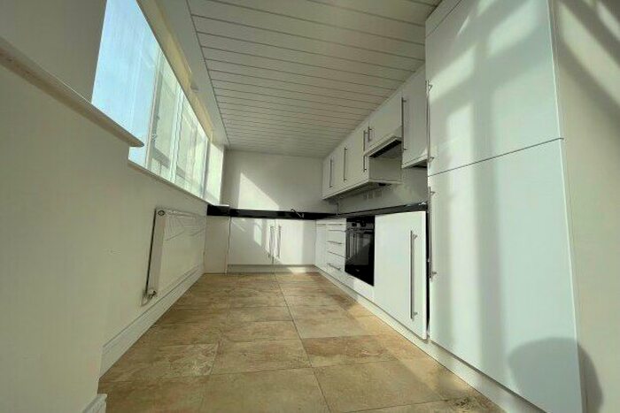 2 Bedroom Flat To Rent In Lee Street, Leicester, LE1