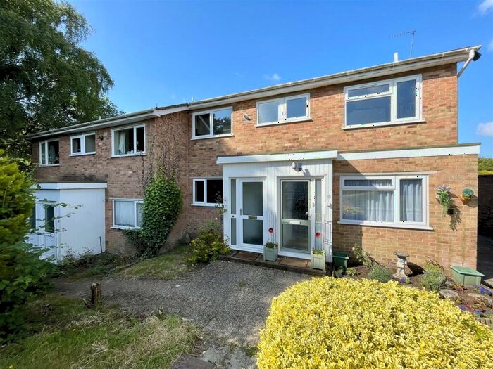 2 Bedroom Flat To Rent In Banbury Avenue, Southampton, SO19