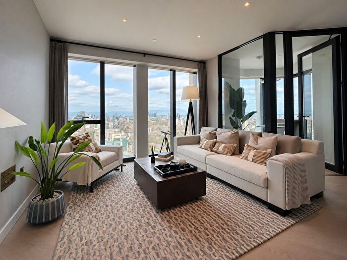 2 Bedroom Flat To Rent In River Park Tower, Nine Elms Lane, London, SW8