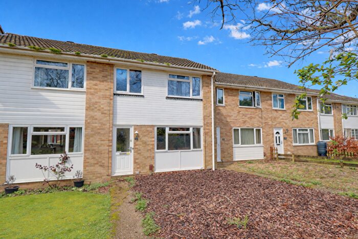 3 Bedroom Terraced House For Sale In Hawkhurst Close, Weston, SO19