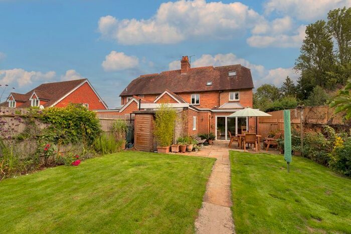 4 Bedroom Semi-Detached House For Sale In Maidstone Road, Horsmonden, Tonbridge, TN12