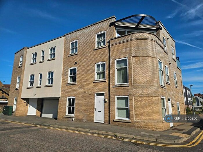 1 Bedroom Flat To Rent In Mildmay Road, Chelmsford, CM2