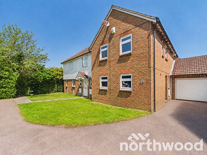 3 Bedroom Semi Detached House For Sale In Bradbridge Green, Singleton, Ashford, TN23