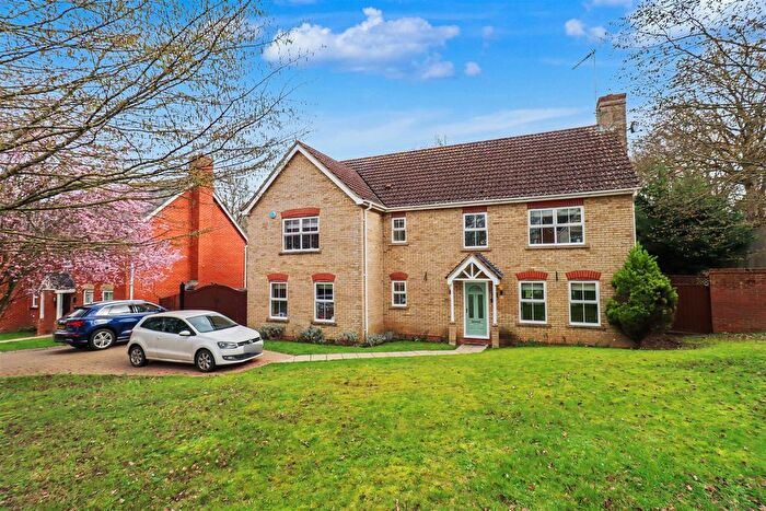 5 Bedroom Detached House For Sale In Maylands Drive, Braintree, CM77