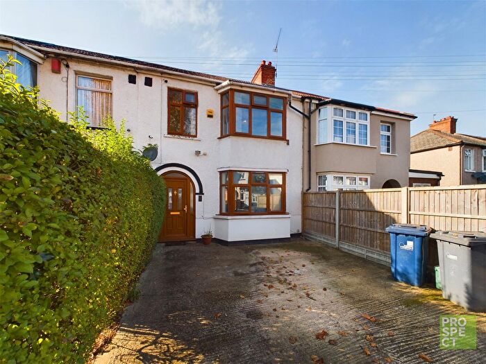 3 Bedroom Terraced House To Rent In Leamington Road, Southall, UB2