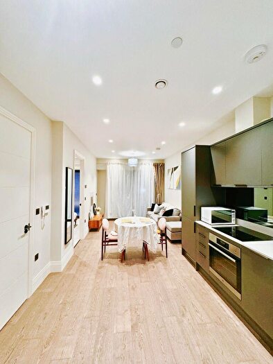 1 Bedroom Flat To Rent In Dock East Apartments Selsdon Way, London, E14