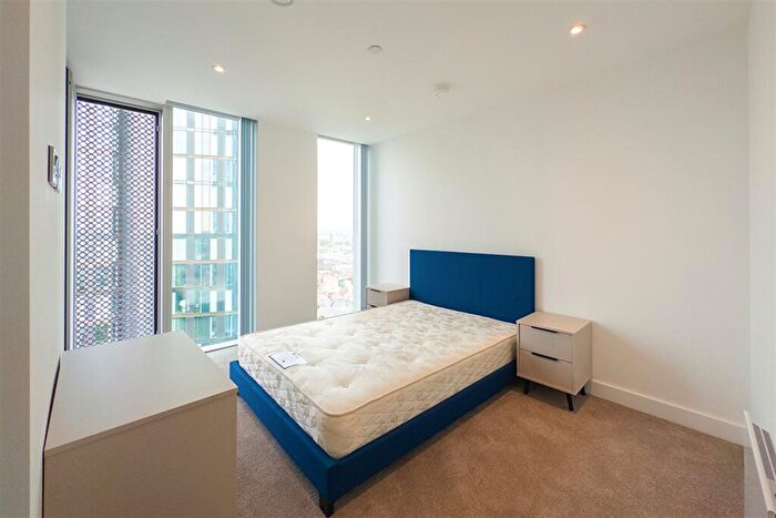 2 Bedroom Apartment To Rent In Blade Tower, M15