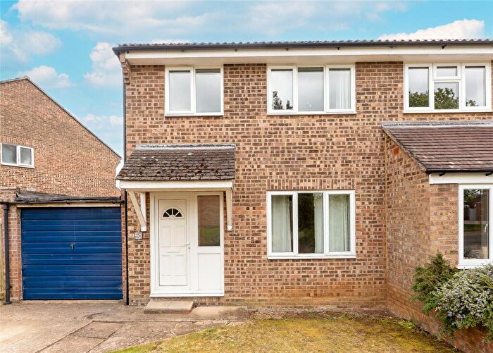 3 Bedroom Semi-Detached House For Sale In Elizabeth Avenue, Abingdon, Oxfordshire, OX14