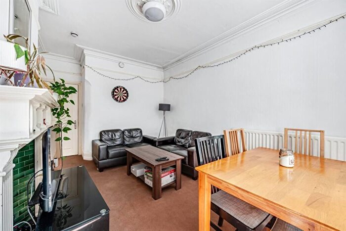 5 Bedroom Semi Detached House To Rent In Derwentwater Road, London, W3