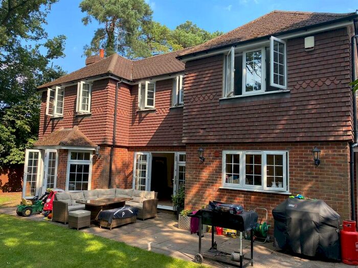 4 Bedroom Detached House To Rent In Shootersway Lane, Berkhamsted, HP4