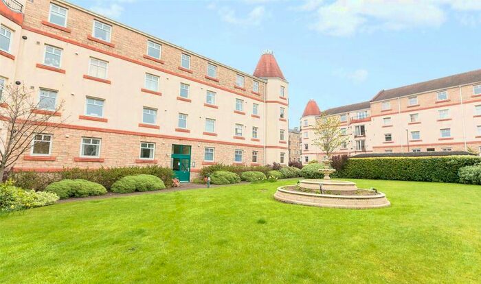 2 Bedroom Property To Rent In Sinclair Place, Edinburgh, EH11