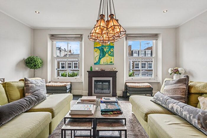 2 Bedroom Flat For Sale In Collingham Place, Earls Court, SW5