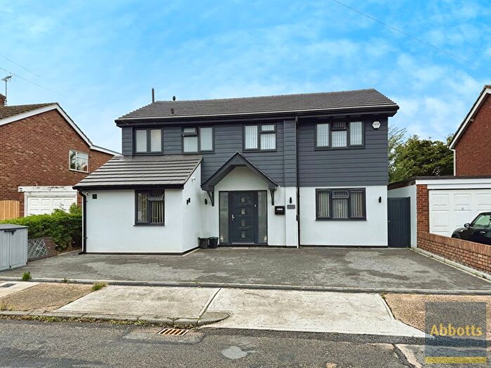 4 Bedroom Property To Rent In Highview Road, Benfleet, SS7