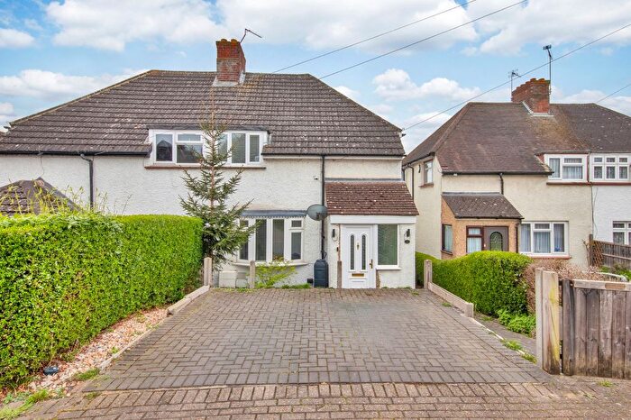 3 Bedroom Semi-Detached House For Sale In Hill Rise, Dartford, Kent, DA2