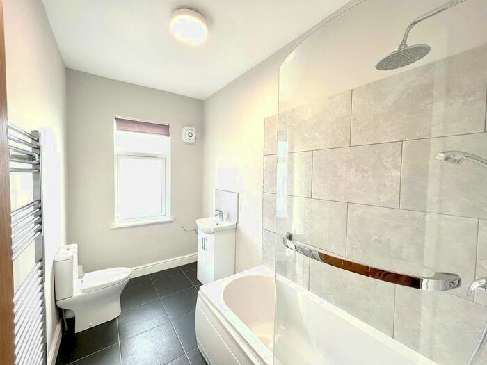 2 Bedroom End Of Terrace House To Rent In Garland Street, York, North Yorkshire YO26