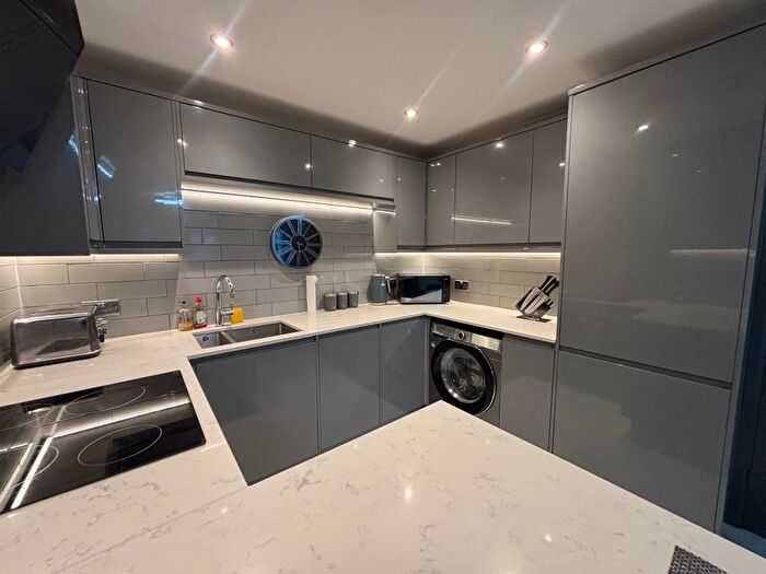 1 Bedroom Flat To Rent In Norwood Road, Reading, RG1