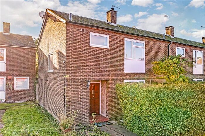 4 Bedroom Property To Rent In Richmount Gardens, Blackheath, SE3