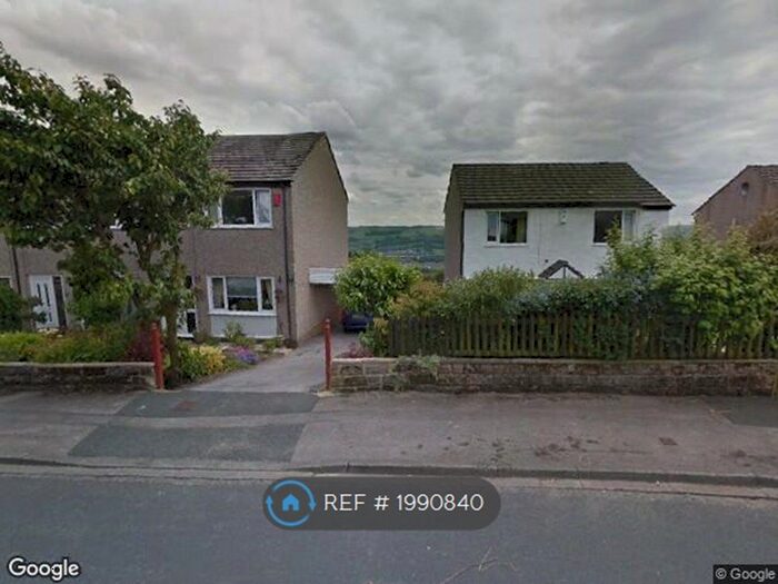 3 Bedroom End Of Terrace House To Rent In Raynham Crescent, Keighley, BD21