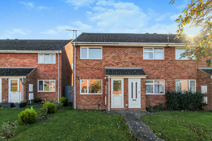 2 Bedroom Semi-Detached House To Rent In Wakefield Close, Freshbrook, Swindon, SN5