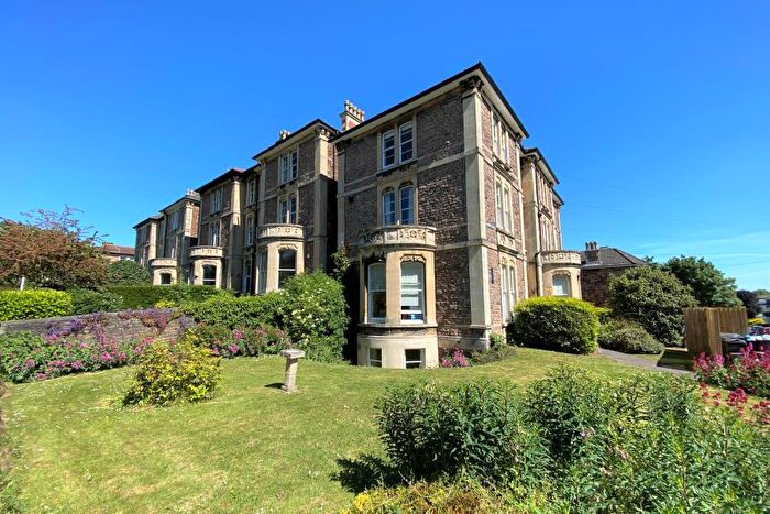 1 Bedroom Flat To Rent In Beaufort Road - Clifton, BS8