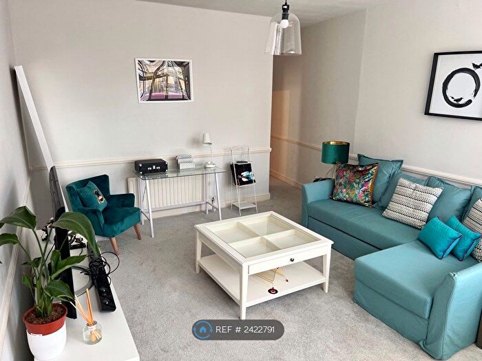 1 Bedroom Flat To Rent In Battersea, London, SW11
